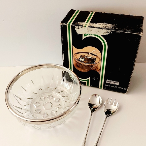 Crystal salad bowl with utensils in their original box. - Picture 2 of 10